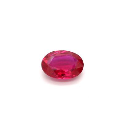 0.20克拉亮色轻微内含物椭圆形莫桑比克红宝石