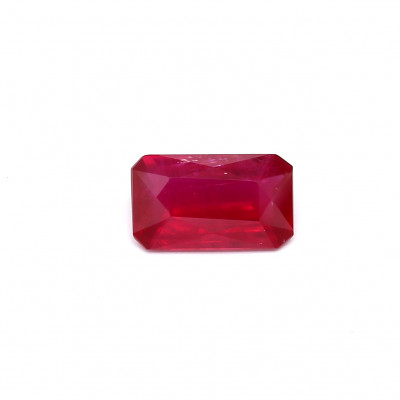 Ruby 1,43 Carat rectangle
