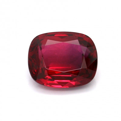 Ruby 3,02 Carat cushion